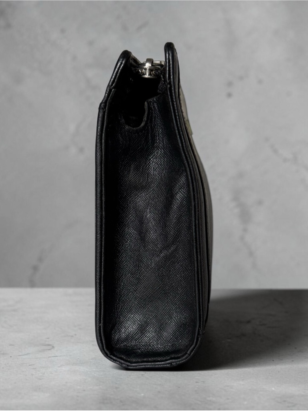 Burberry Black Leather Clutch Pouch Bag  Luxury Unisex Authentic - Picture 4 of 11